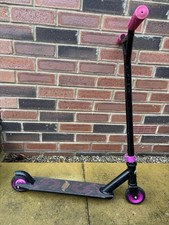 Scooter Black and Pink